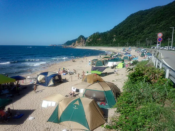 浜茶屋と笹川流れ